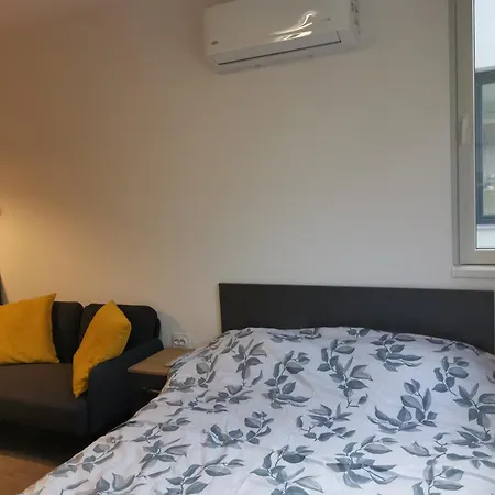 Sunflower Apartment Sofia