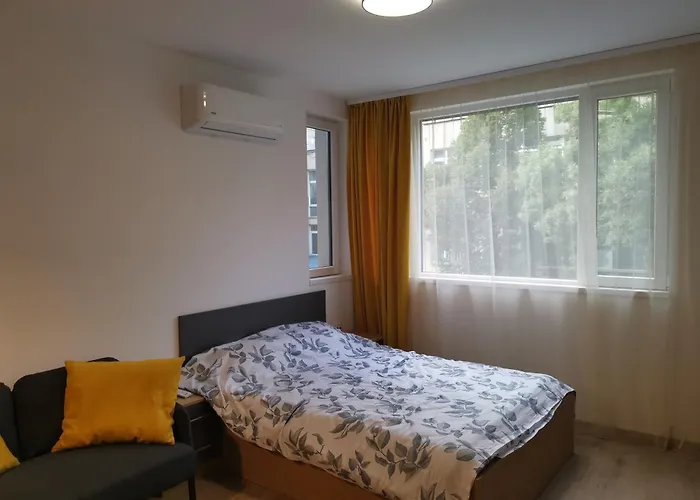 Sunflower アパート *